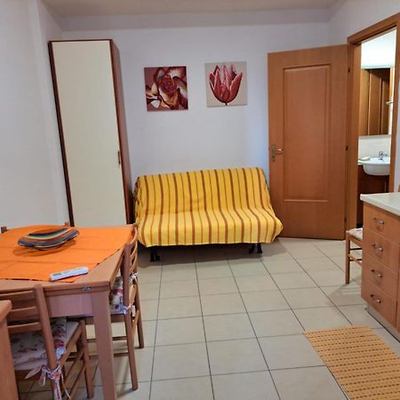 Casa Vacanze Il Giardino Dei Girasoli Marina di Ragusa Exterior foto